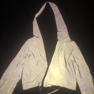 Reflective windbreaker jacket